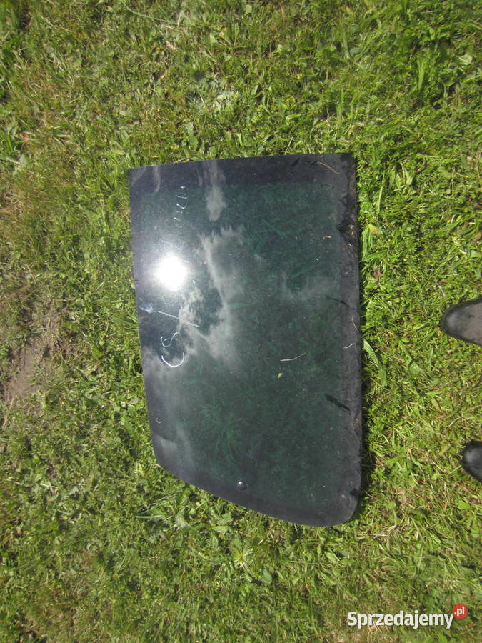 SZYBY BOCZNE BAGAZNIKA C8 807 Karoseria sprzedam