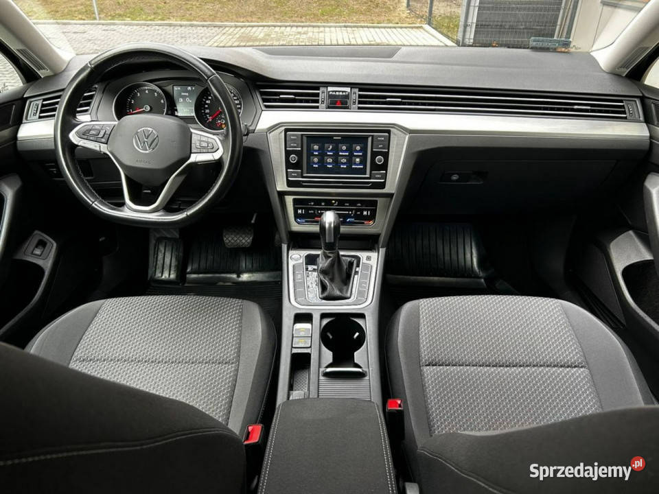 Volkswagen Passat Pierwsza rejestracja 032021r Warszawa
