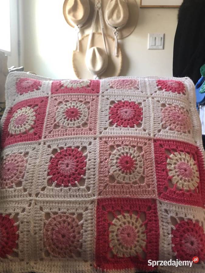 Poszewki na poduszki z kwadratów Babuni NOWE na Zegrze