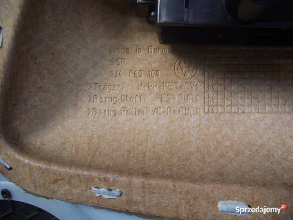 Vw Golf4 Boczek tapicerski lewy Tapicerki samochodowe Wrocław sprzedam