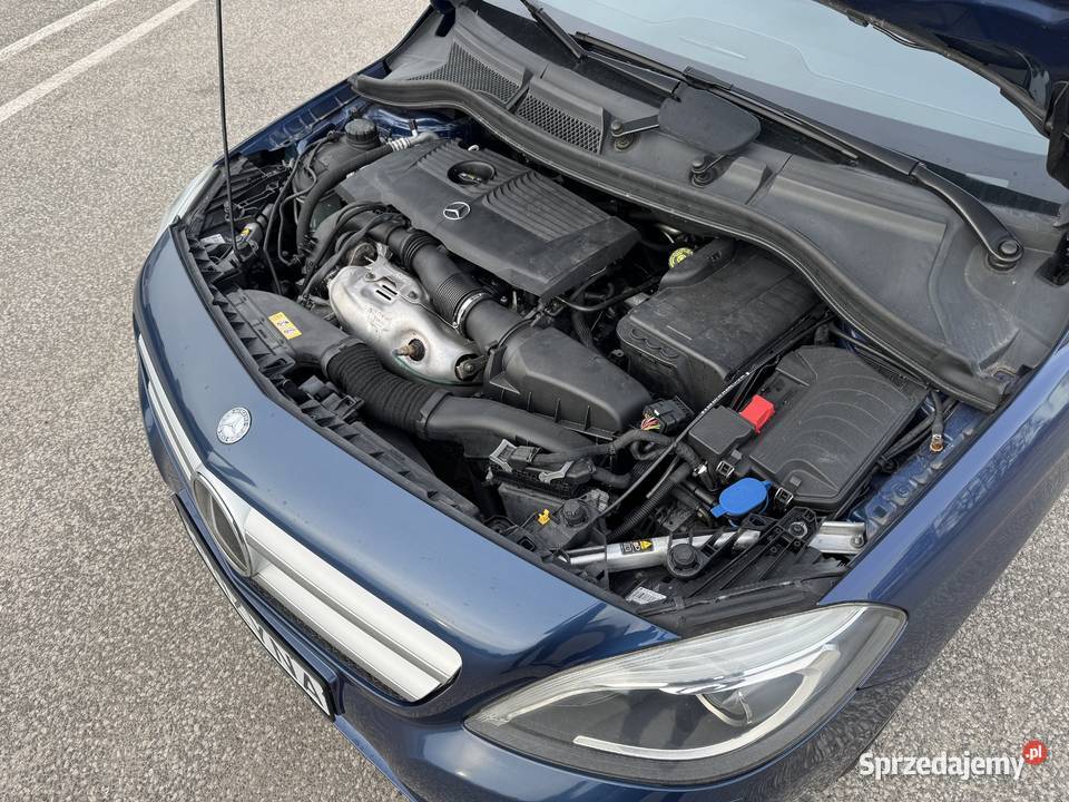 Mercedes B 16 BENZYNA Klimatyzacja Nawigacja isofix Konin