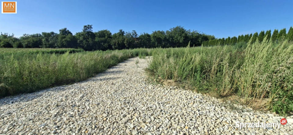 sprzedaży gruntu 1600m2 Kocmyrzów