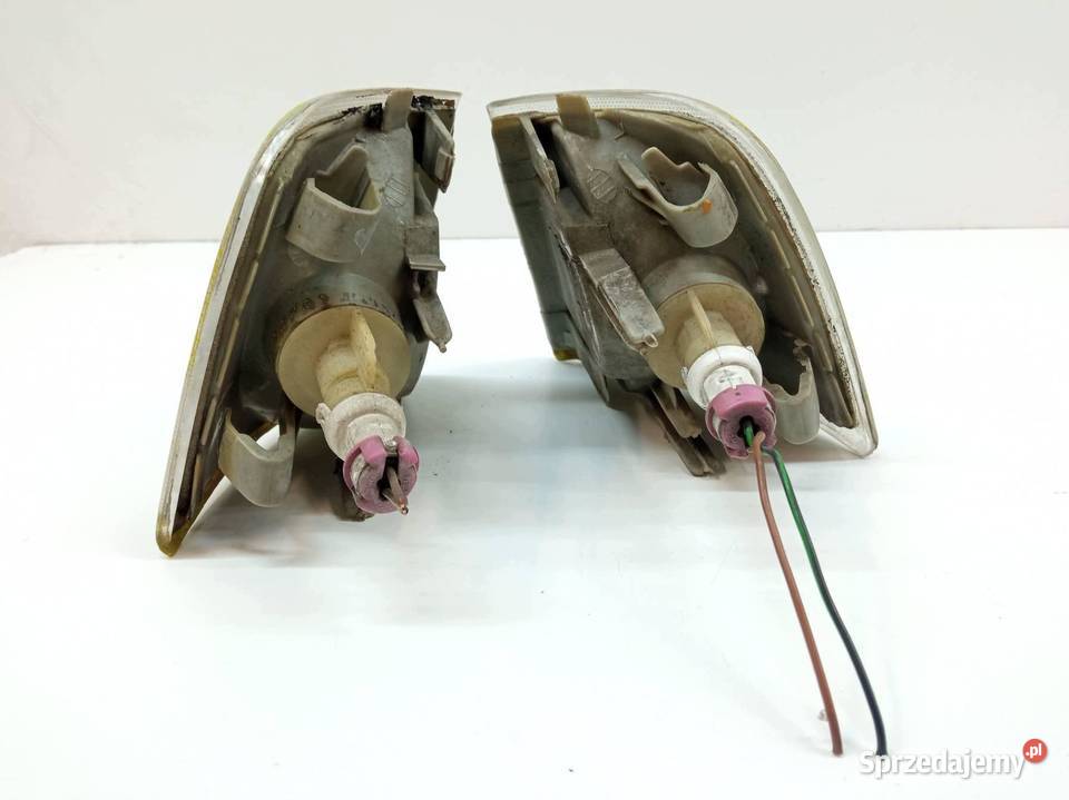 KIERUNKOWSKAZ PRZÓD KOMPLET Audi 80 IV 19911996 Kierunkowskazy