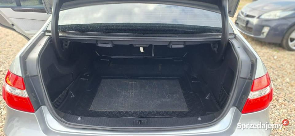 Mercedes E 250 automat bixsenon super stan salon Lębork