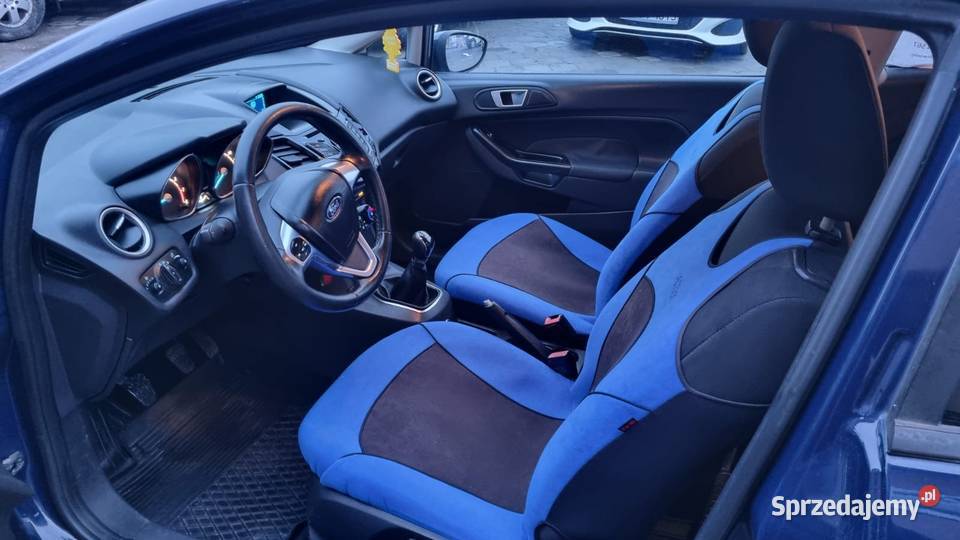 Ford fiesta super stan z gazem Rok produkcji 2013