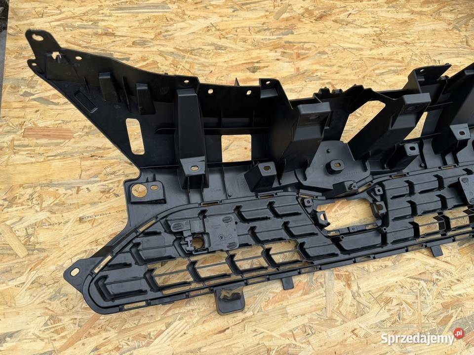 Grill atrapa chłodnicy yaris cross 531110DB20 Sieraków sprzedam