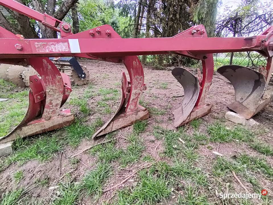 Pług 4 skibowy nowy Sadowie