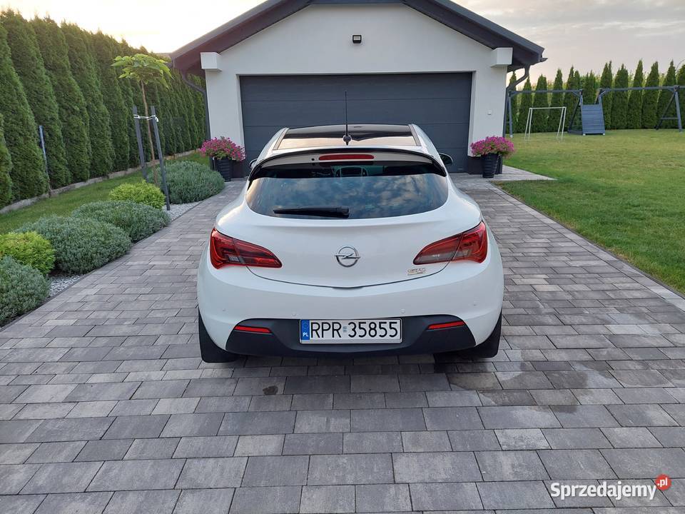 Sprzedam Opla Astrę GTC z 2015r Buszkowiczki