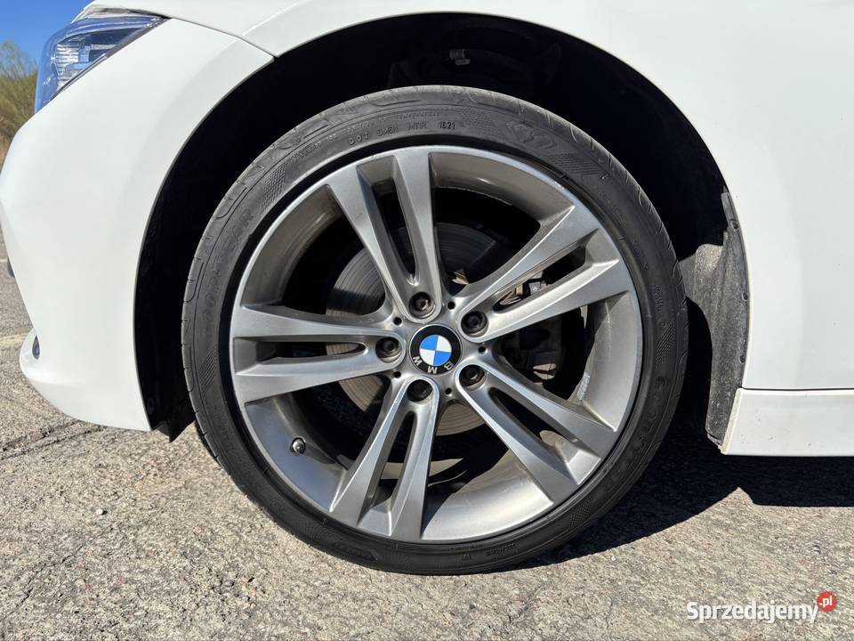 2016 BMW F30 330i xDrive gniazdo USB Samochody osobowe Prażmów