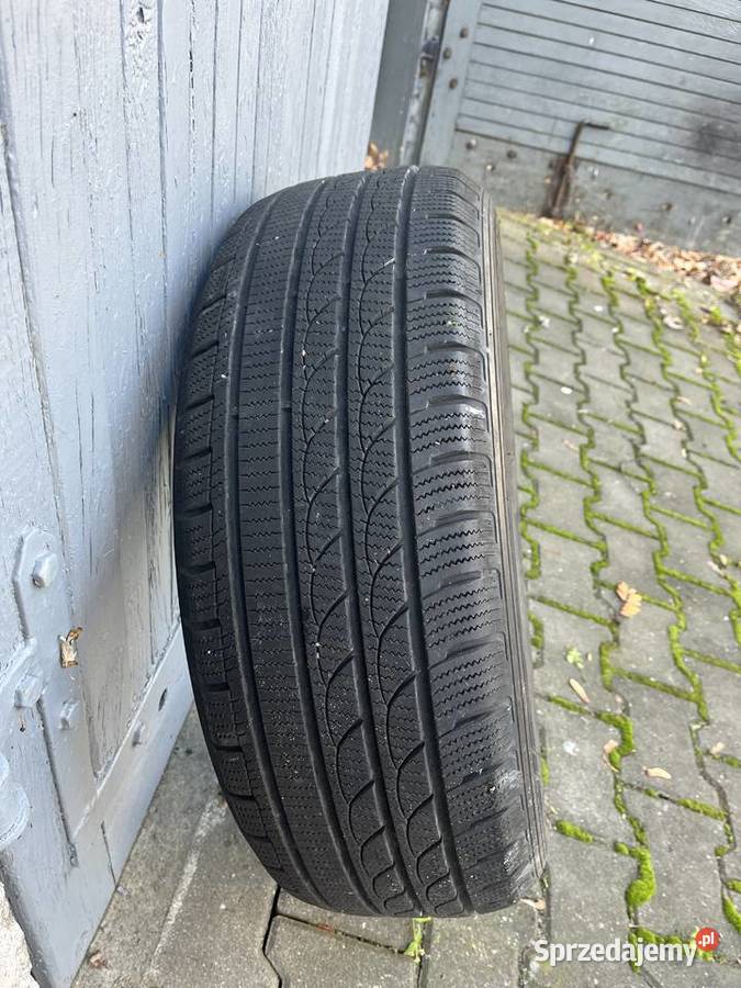 opony zimowe rockstone 22560R17 Samochodowe Warszawa