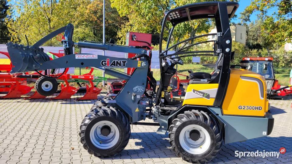 Sprzedam ładowarkę GIANT G 2300 HD łódzkie Biała Rawska