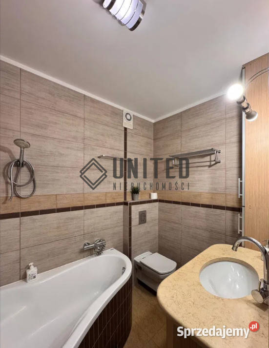 Wiedeńskiej Nowe2009BalkonKomórka sprzedam