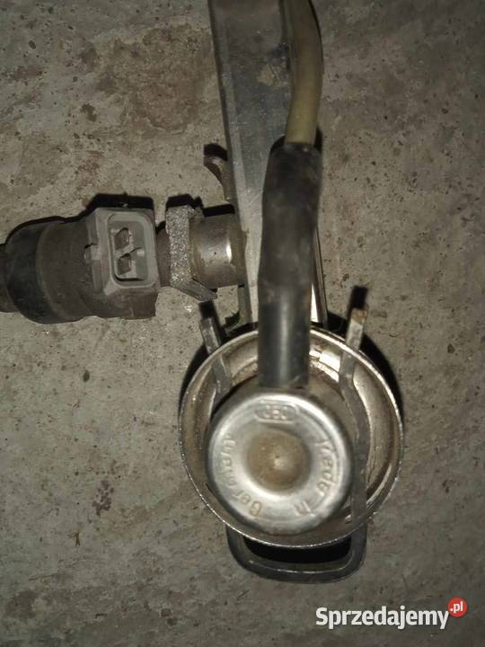 Listwa wtryskowa Audi a4 B5 16 benzyna 9401 Ciechanów