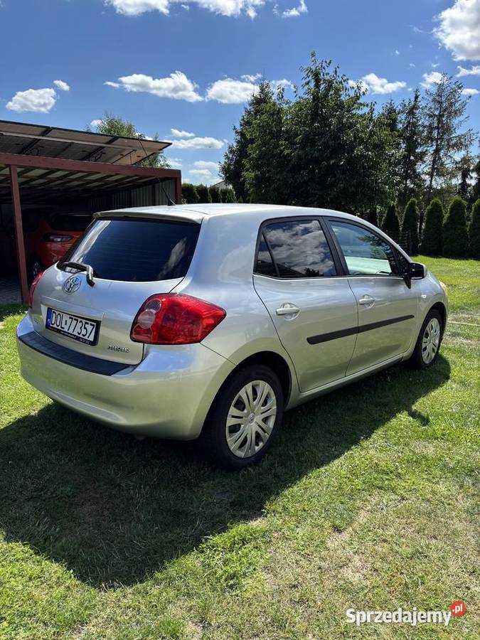 Toyota Auris 16 VVTi super stan