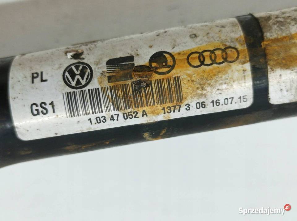 PÓŁOŚ PRAWY PRZÓD 20 TDI 140 Volkswagen Rok produkcji 2015 Półosie