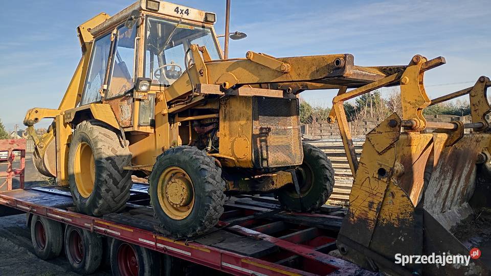 Koparko ładowarka 3 cx szczęka 4x4 widły