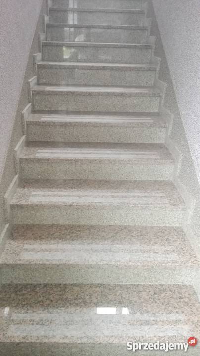 Schody wewnętrzne i zewnętrzne z kamienia Lublin