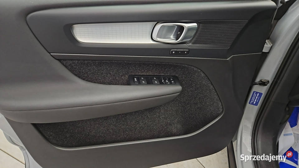 Volvo XC 40 T2 Core aut Z Polskiego Salonu elektryczne lusterka