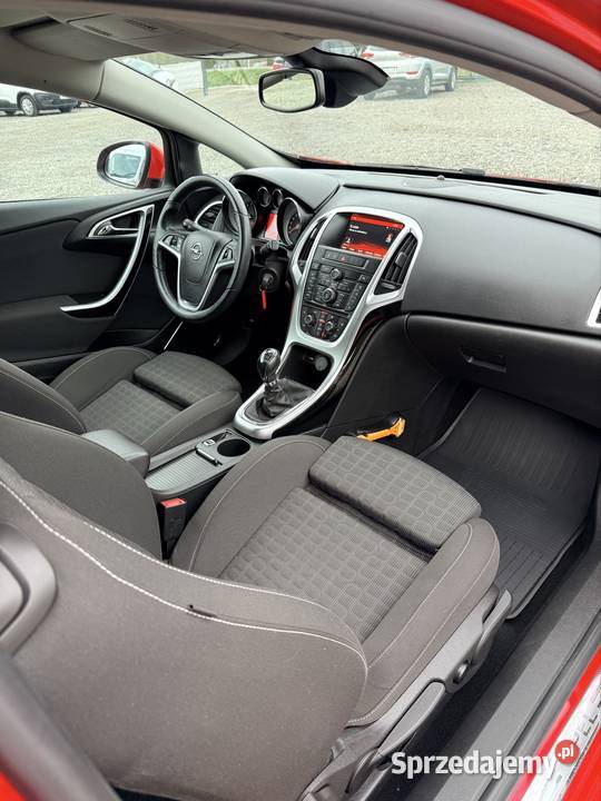 Opel Astra GTC 2014r autoalarm lubelskie Tomaszów Lubelski