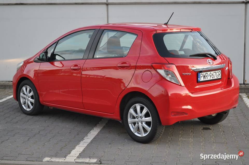 Toyota Yaris 10 benzyna 2013 147 600 Android centralny zamek wielkopolskie Września