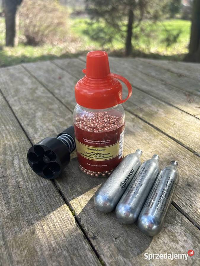 Rewolwer Dan Wesson 8 45mm BB