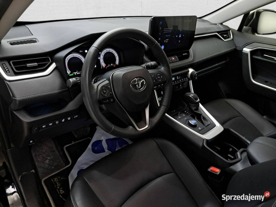Toyota RAV4 V 2018 Komorniki