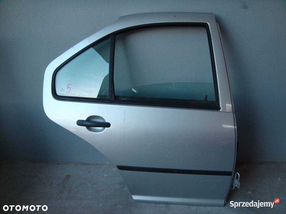 DRZWI PRAWY TYŁ TYLNE VW BORA SEDAN Drzwi Włoszczowa