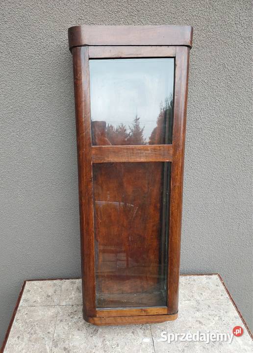 Szafka witrynka z obudowy starego przedwojennego Tczew