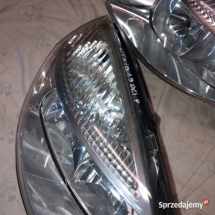 Lampy reflektory przód renault scenic 2 Sawin