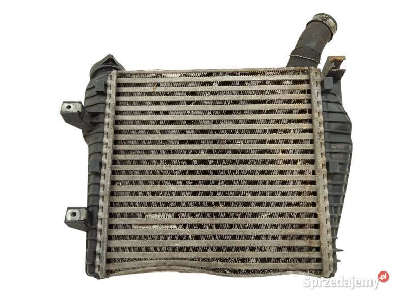 INTERCOOLER 50 TDI CHŁODNICA 7L0145804A