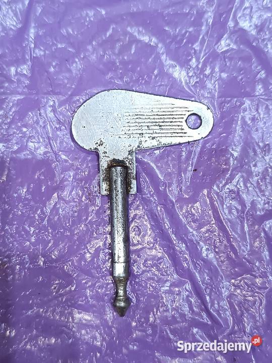 Gniazdo do przyczepy i kluczyki Przeworno