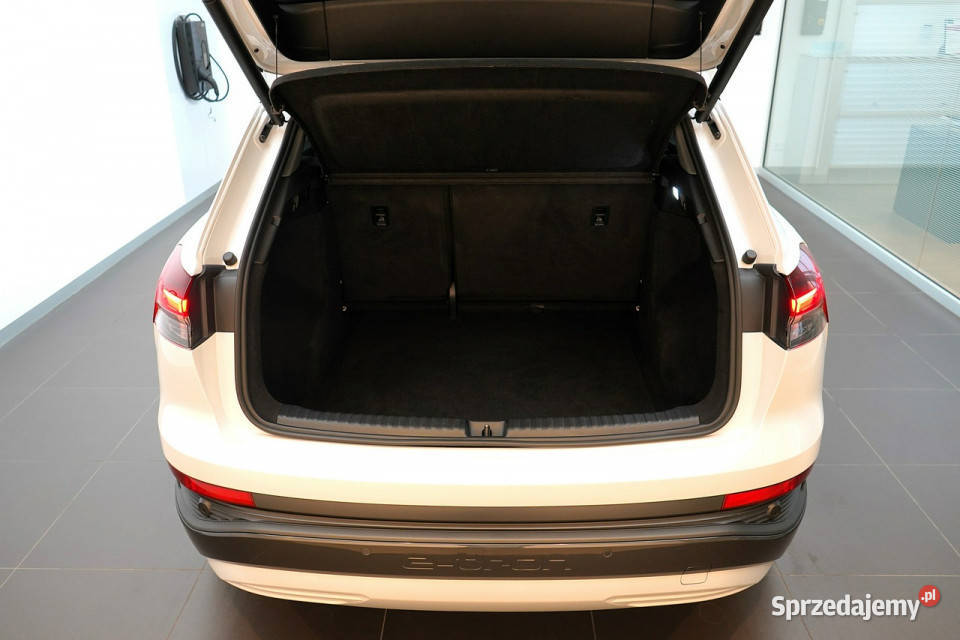 Audi Q4 Q4 etron 40 204 Matrix Navi Kamera ACC czujnik zmierzchu świętokrzyskie Kielce