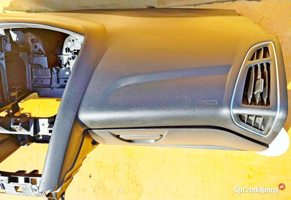FORD FOCUS MK3 DESKA ROZDZIELCZA KOKPIT mazowieckie sprzedam
