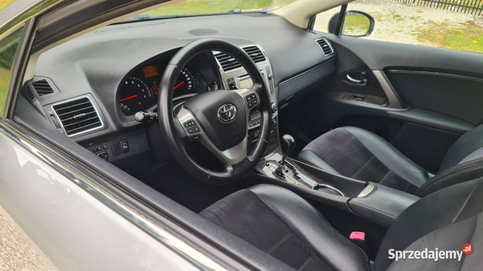 Toyota Avensis 18 16v 147 Automat NAVI Skóra Chmielnik