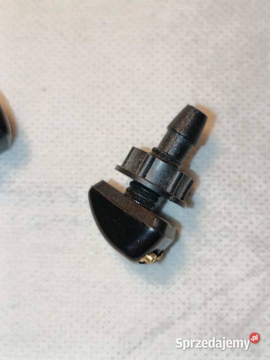 Spryskiwacze szyby przedniej 2 sztuki osobowe