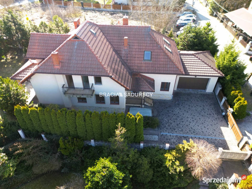 sprzedaży domu wolnostojącego 261m2 Kraków sprzedam