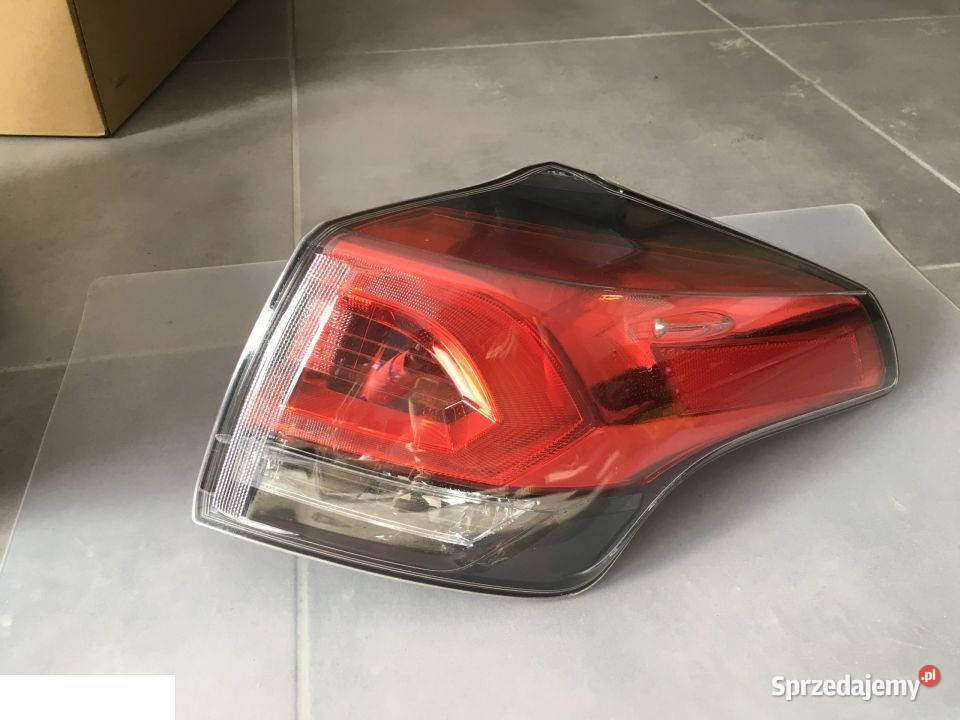 TOYOTA RAV 4 RAV4 2016 LAMPA TYLNA PRAWA Kozubszczyzna