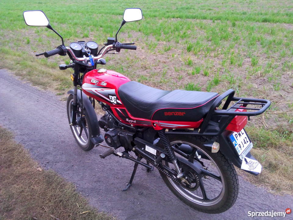 Benzer Rapid 50 Tuchorza