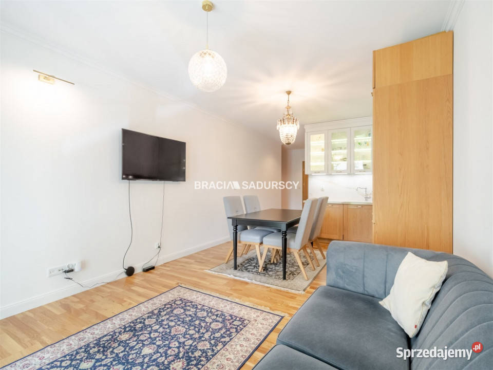Sprzedam mieszkanie Kraków 8297m2 4 pokojowe