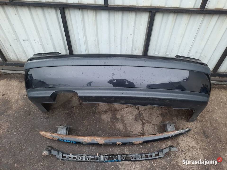 VOLKSWAGEN BORA ZDERZAK BELKA LISTWA TYL CZARNY Włoszczowa