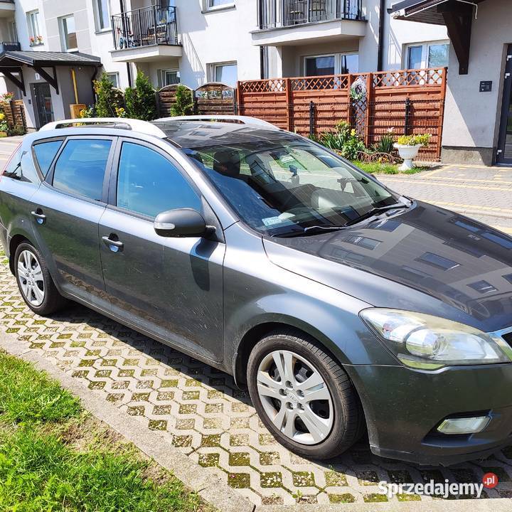 Kia Ceed SW Lift 16 CRDi bogate wyposażenie Pruszcz Gdański sprzedam