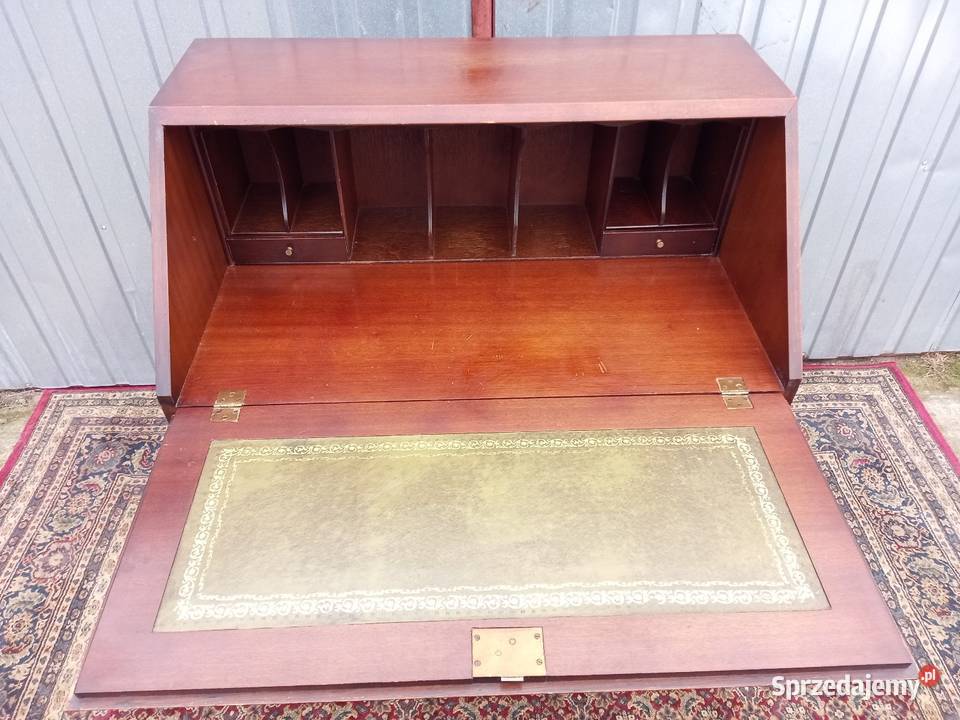 Sekretarzyk sprzedam Borówno