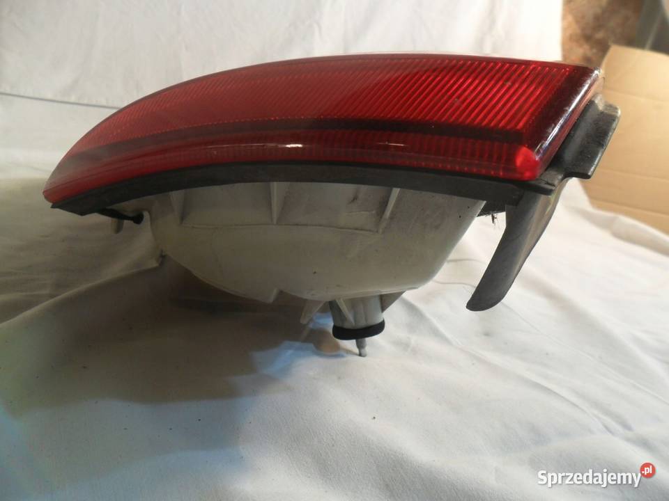 Opel Astra G lampa prawa tylna prawy tył wielkopolskie Nowy Tomyśl