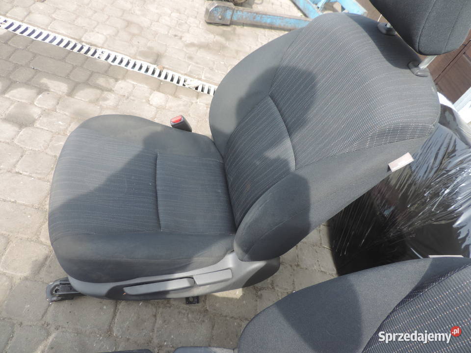 FOTEL LEWY PRAWY TOYOTA AURIS 1 5D małopolskie Nowy Sącz