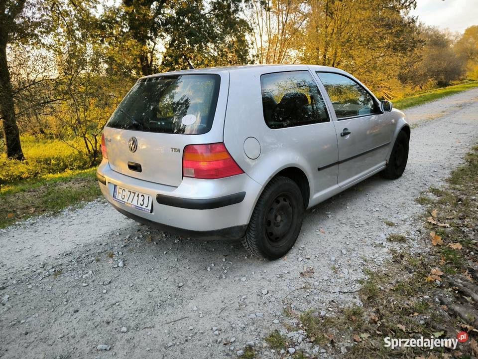 VW Golf 1.9 TDI 90 KM rezerwacja sob.15 oo