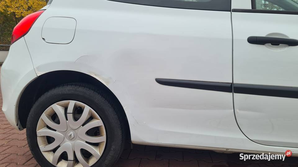 Clio 2013 185000 polski salon bezwypadkowy Warszawa