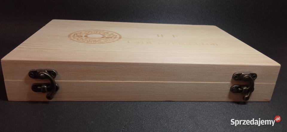 Kapsle na monety 100 sztuk w drewnianej skrzynce Szczecin