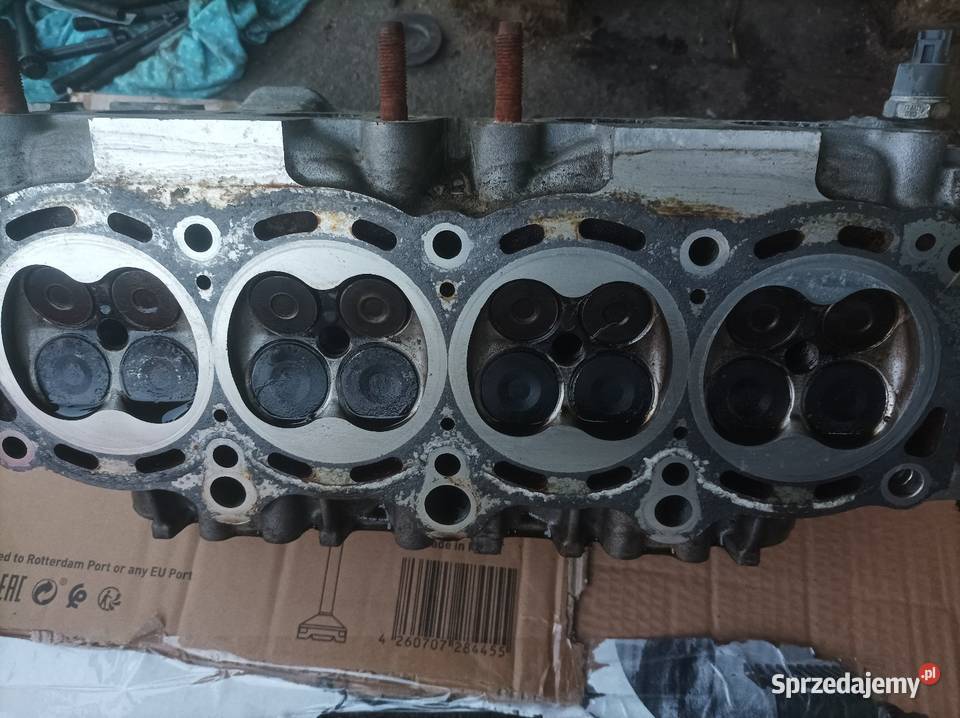 Głowica silnika TOYOTA 22 5SFE CELICA CAMRY RAV4 osobowe Turek sprzedam