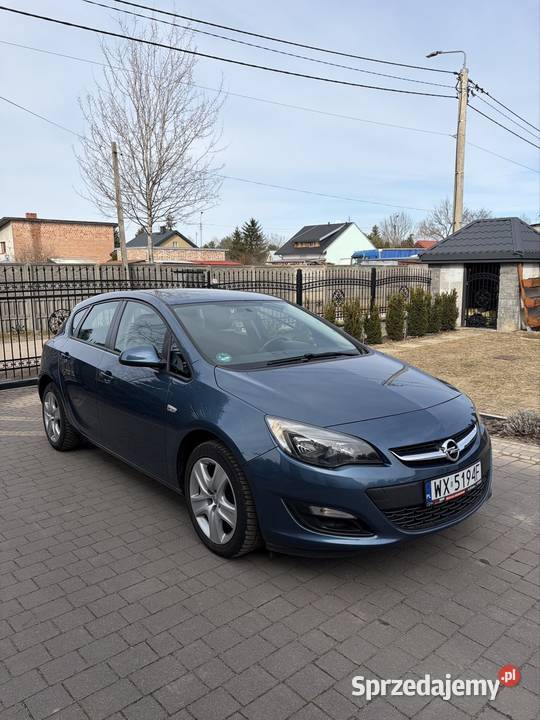 Opel Astra 14T HB Active manualna Okuniew