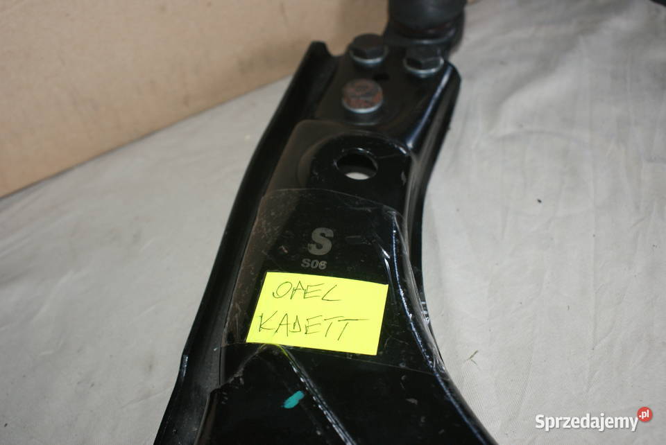 WAHACZ PRZÓD LEWY OPEL KADETT D 1218 7984 Białobrzegi